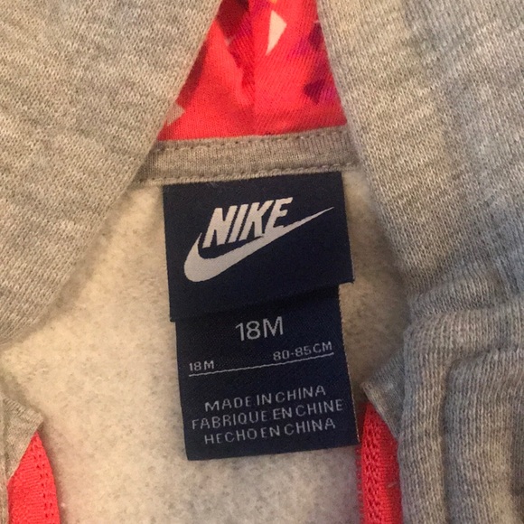 Nike Jacket w/ shirt - Picture 2 of 8